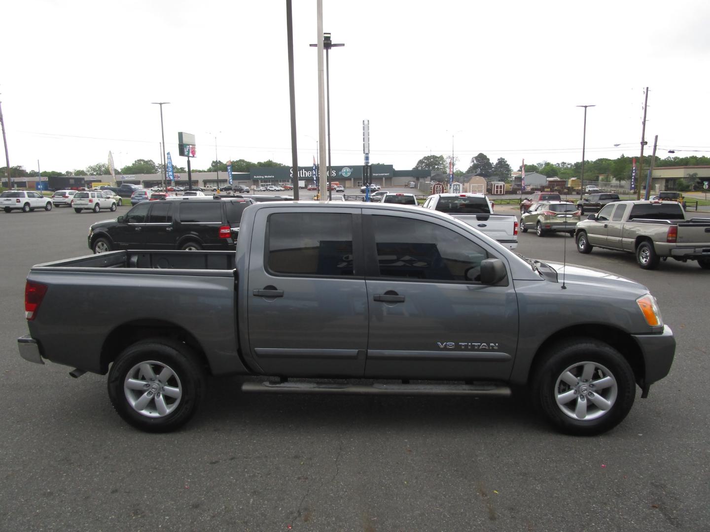 2013 GRAY Nissan Titan (1N6BA0EC2DN) , located at 1814 Albert Pike Road, Hot Springs, AR, 71913, (501) 623-1717, 34.494228, -93.094070 - Photo#2